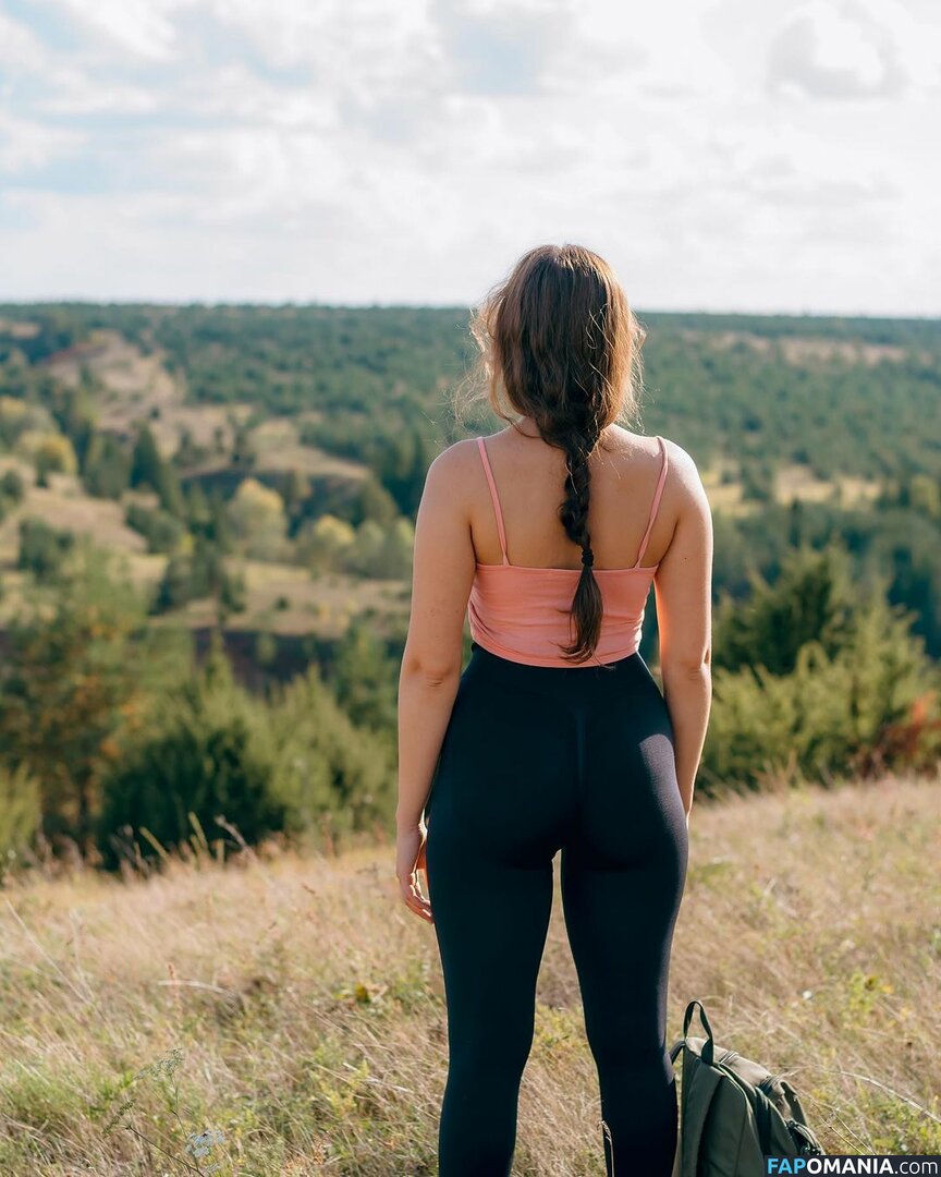 Marusya Shiklina / Marusya outdoors / marusya / marusya.shiklina Nago OnlyFans  Przeciekłe zdjęcie #33