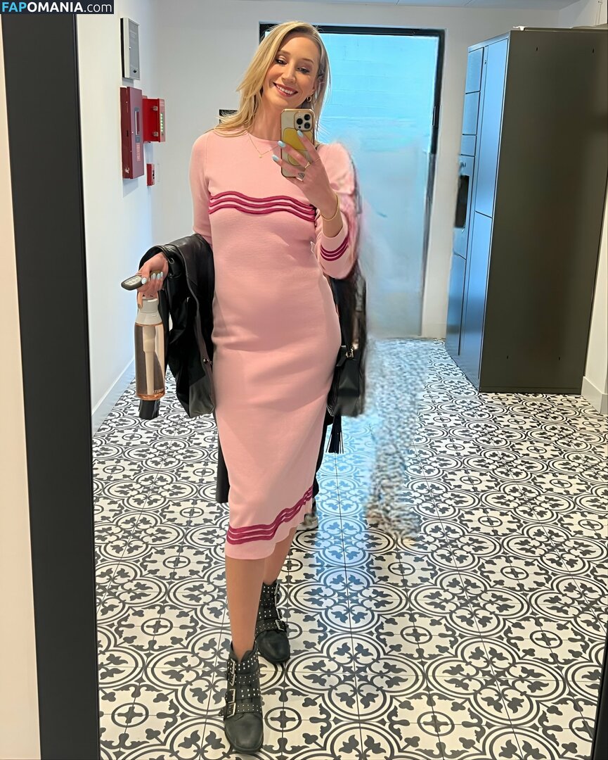Maude Garrett / hurricanehub / maudegarrett Nago OnlyFans  Przeciekłe zdjęcie #4