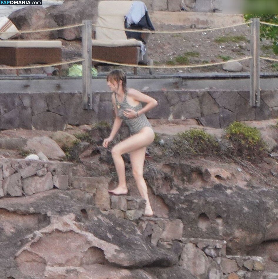 Maya Hawke / maya_hawke / neohawk2 Nago OnlyFans  Przeciekłe zdjęcie #455