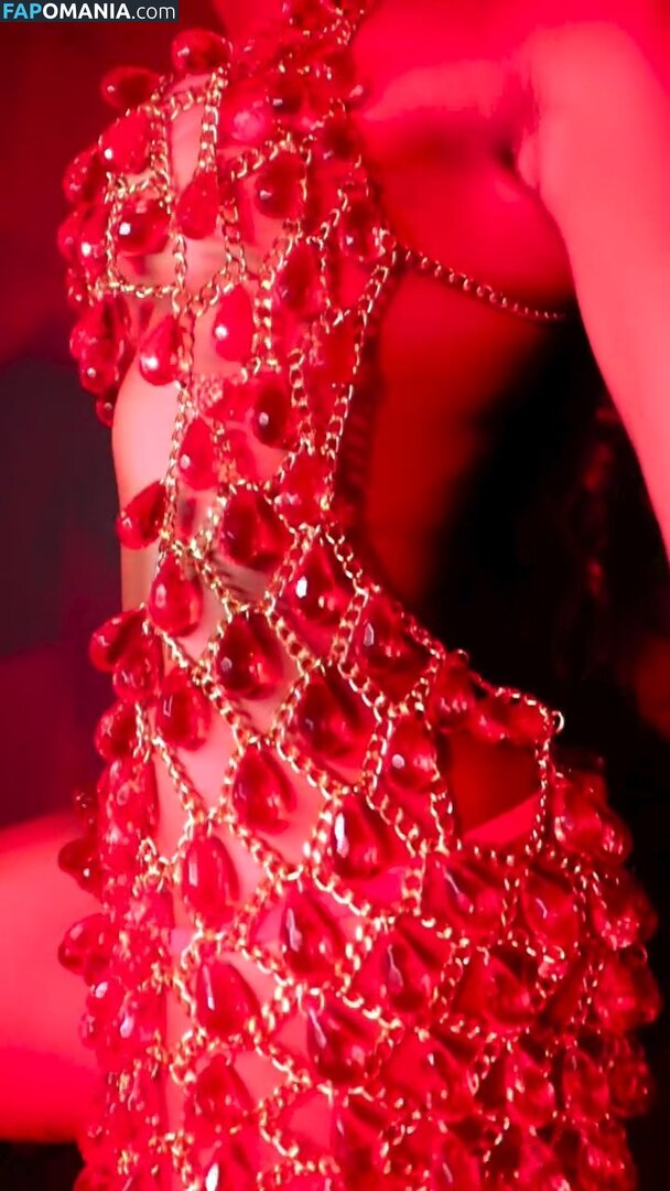 MC Rebecca / rebecca Nago OnlyFans  Przeciekłe zdjęcie #10