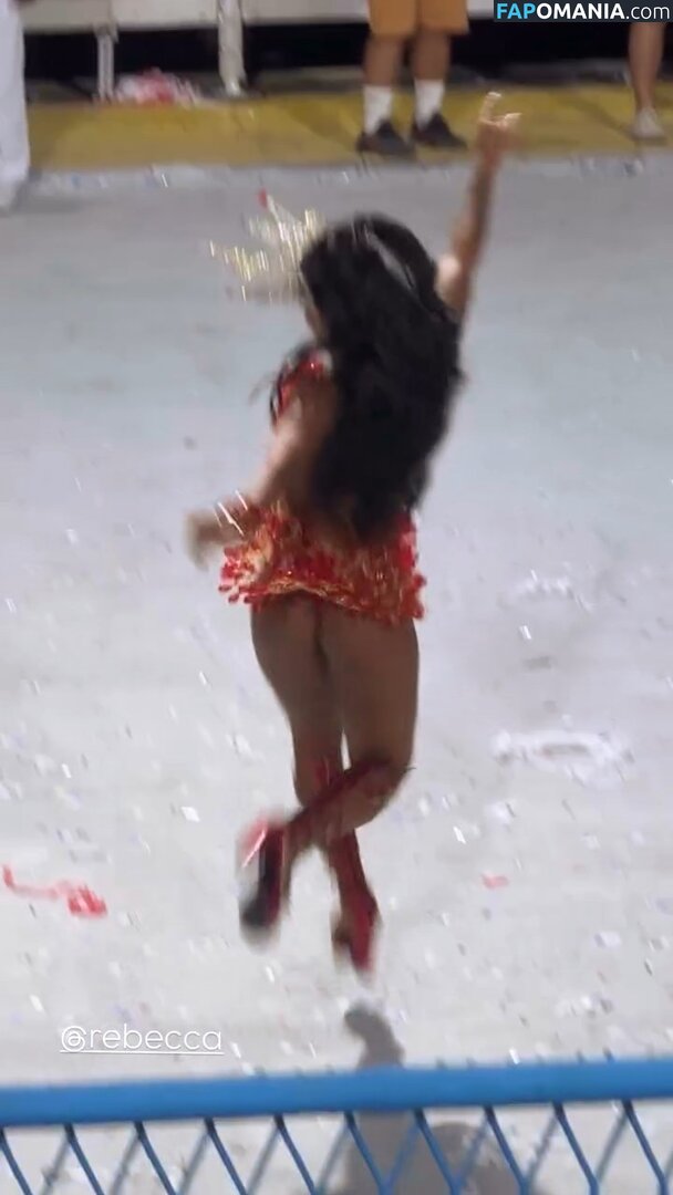 MC Rebecca / rebecca Nago OnlyFans  Przeciekłe zdjęcie #14