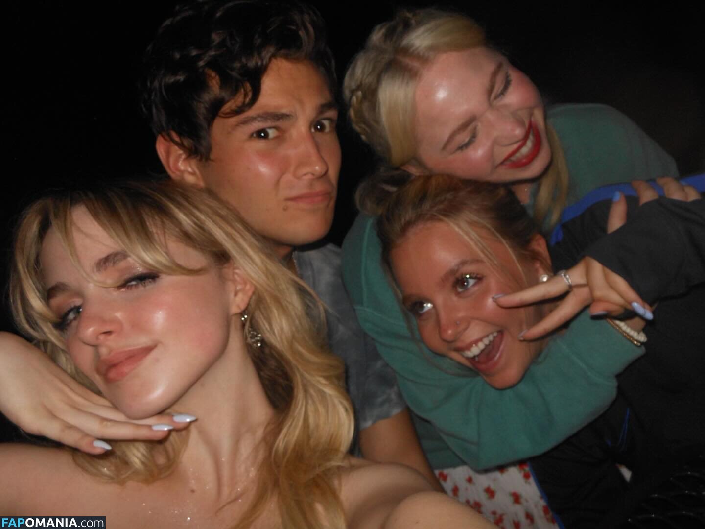 Mckenna Grace / mckennagrace / mckennagraceful Nago OnlyFans  Przeciekłe zdjęcie #187