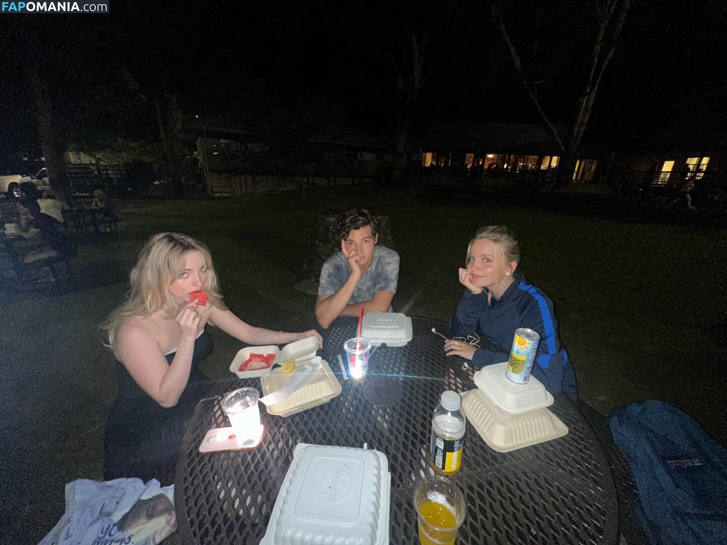 Mckenna Grace / mckennagrace / mckennagraceful Nago OnlyFans  Przeciekłe zdjęcie #188