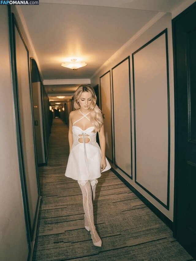 Mckenna Grace / https: / mckennagrace / mckennagraceful Nago OnlyFans  Przeciekłe zdjęcie #244
