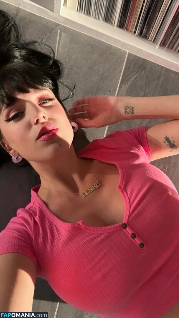 Desire (desire_musicofficial / Megan Louise / desire_musicofficial Nago OnlyFans  Przeciekłe zdjęcie #3