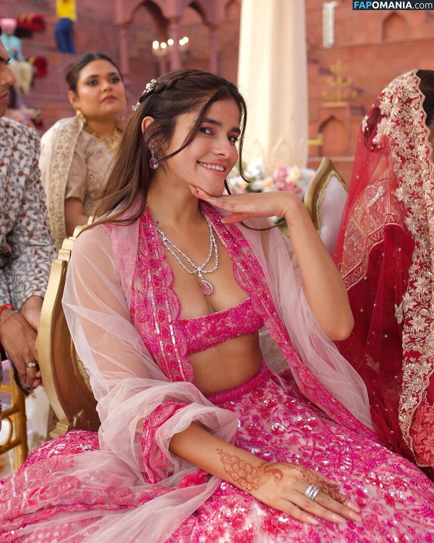 Meghna Kaur / shetroublemaker Nago OnlyFans  Przeciekłe zdjęcie #8