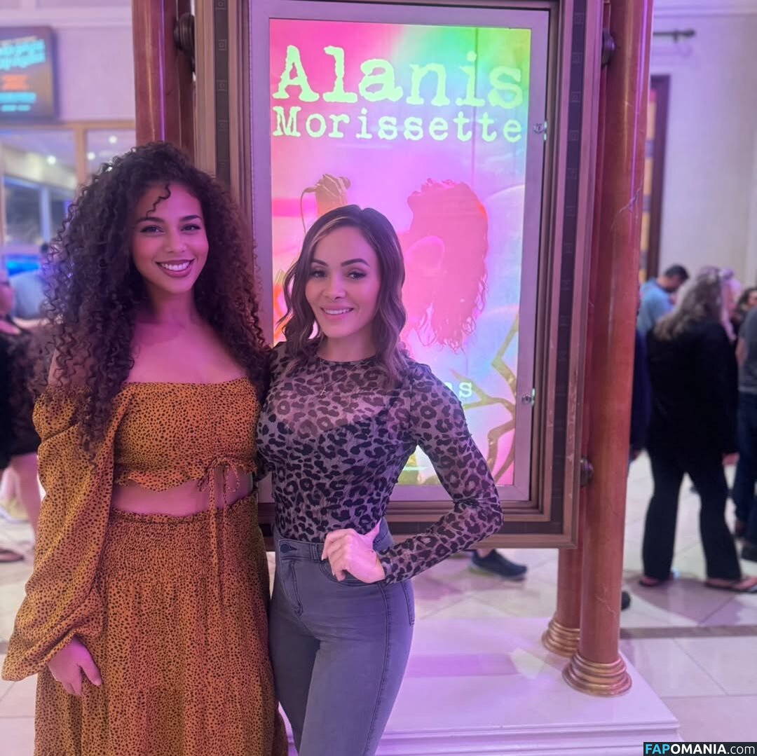 Melissa Santos / melissasantos / melissasantosofficial Nago OnlyFans  Przeciekłe zdjęcie #1