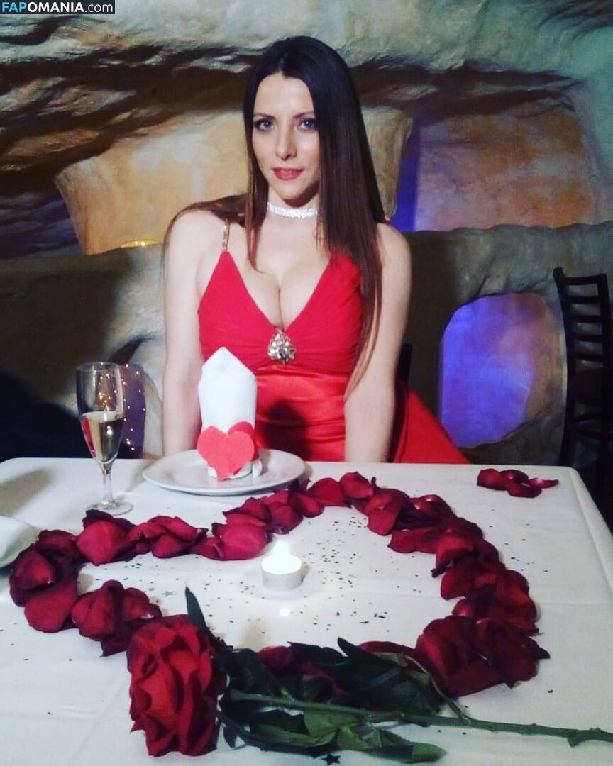 Mercedes Regina / mercedesreginaofi Nago OnlyFans  Przeciekłe zdjęcie #31