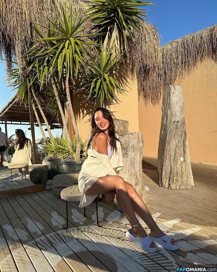 Merve Cin / atavratmiyav / atavrattmiyav / https: / mervecinn1 Nago OnlyFans  Przeciekłe zdjęcie #2