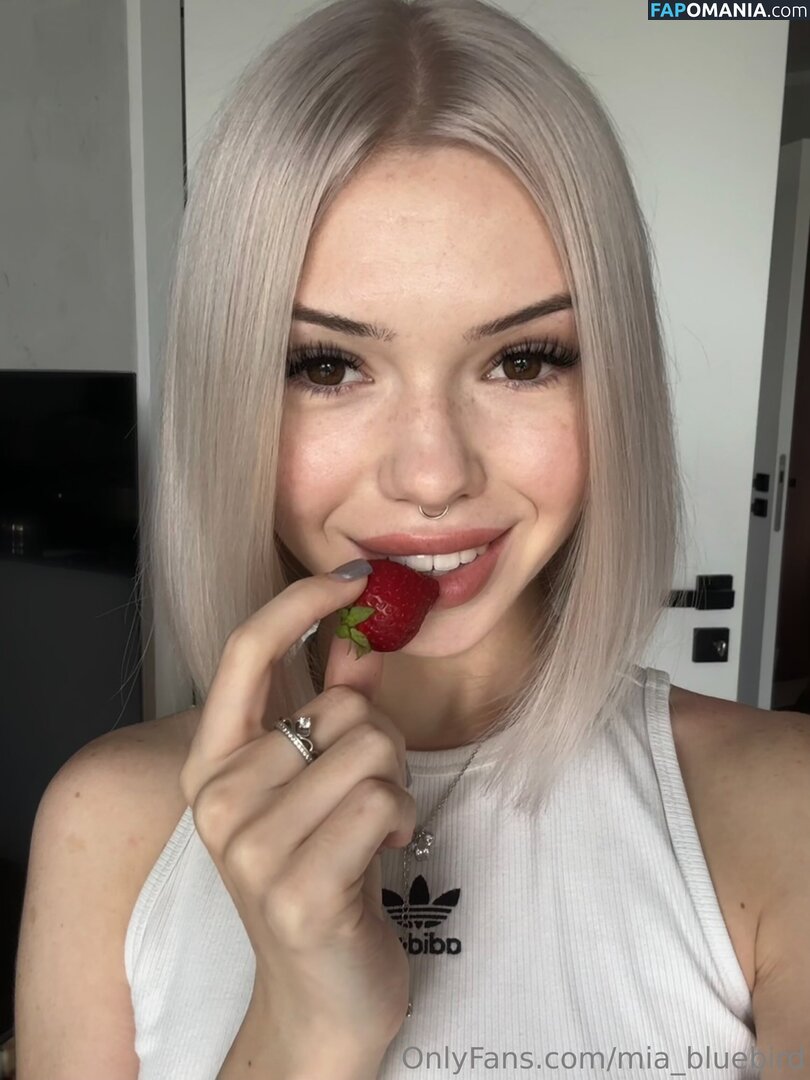 _iam_bluebird_ / mia_bluebird Nago OnlyFans  Przeciekłe zdjęcie #2
