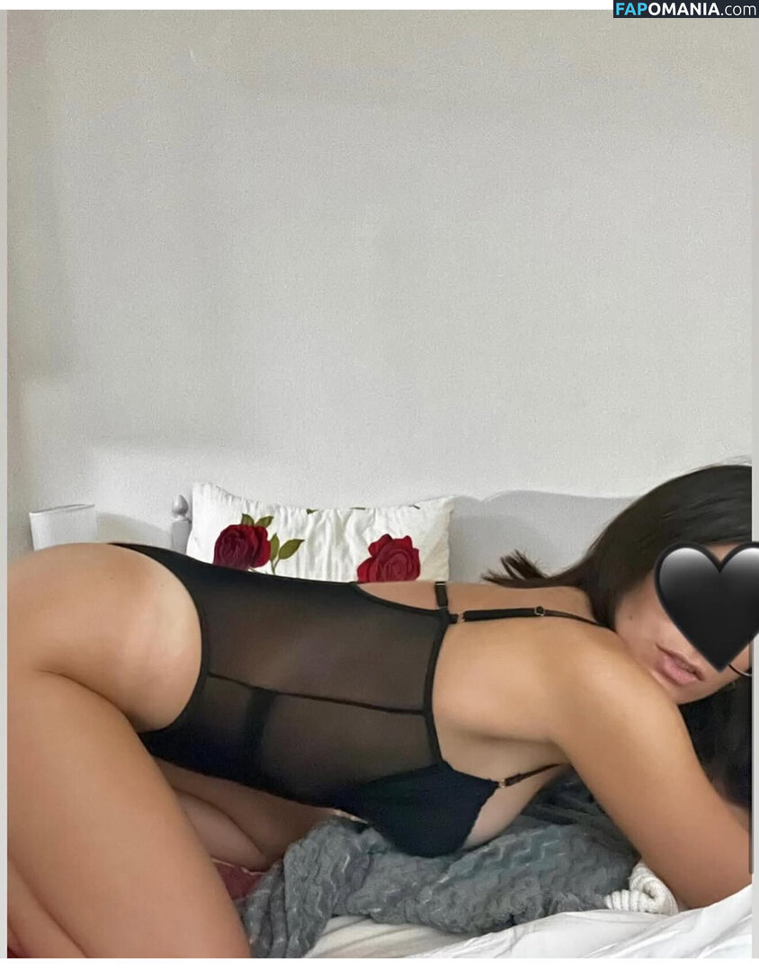 Mia Lark / Mialark.gr Nago OnlyFans  Przeciekłe zdjęcie #2