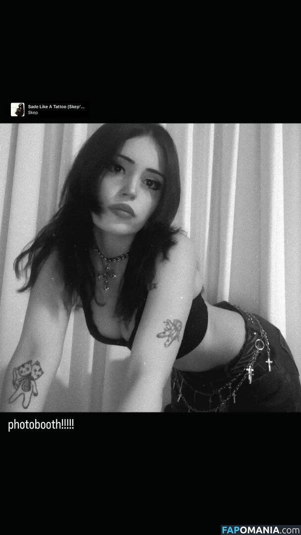 Mia Rodriguez / mia.rodriguez.z.z / miaaarodriguezzz / miarodriguezfeet Nago OnlyFans  Przeciekłe zdjęcie #35