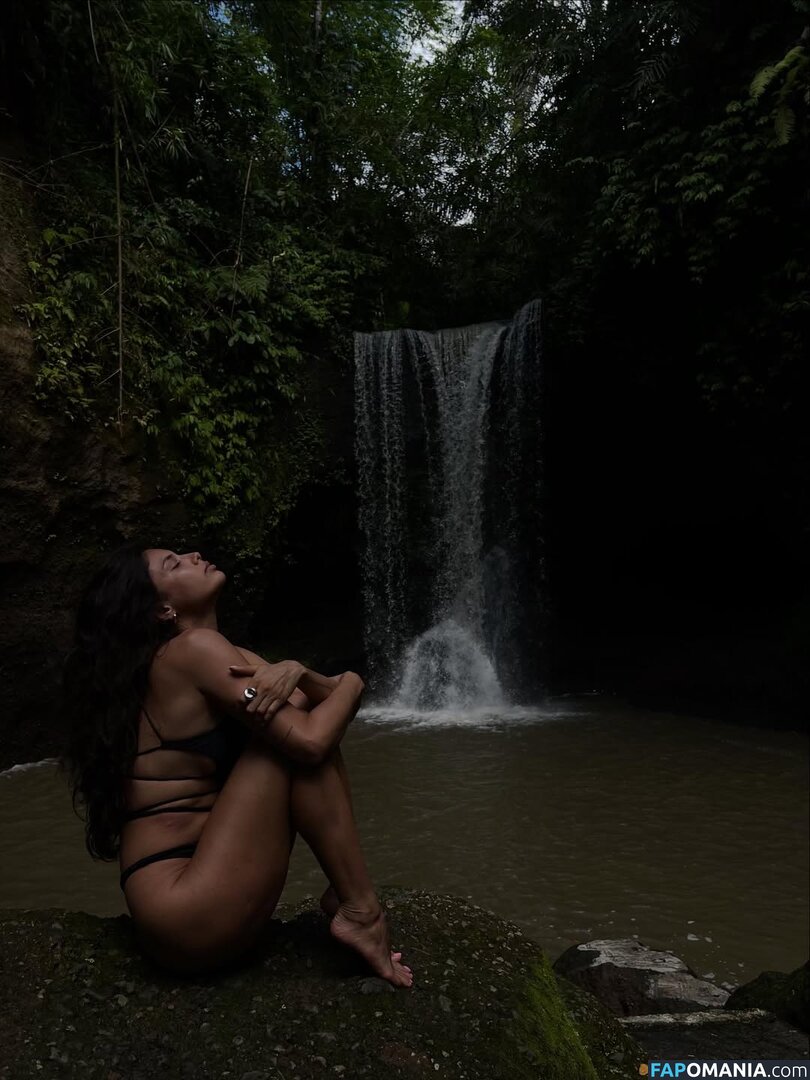 Michelle Andrade / https: / mish_andrade / mishvirmish Nago OnlyFans  Przeciekłe zdjęcie #7