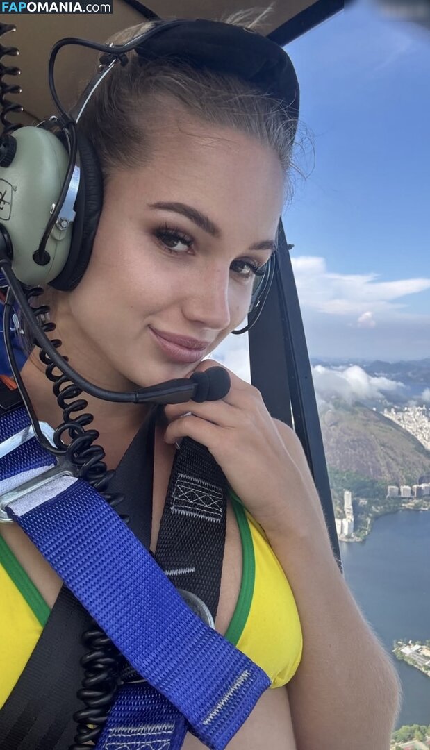 Michelle Hartmann Nago OnlyFans  Przeciekłe zdjęcie #4