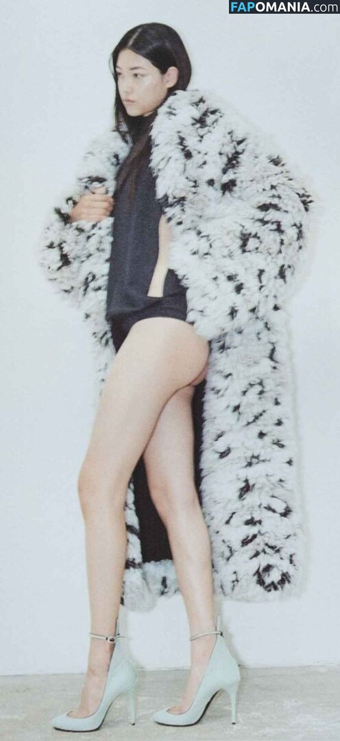 Mika Schneider / mikaschndr Nago OnlyFans  Przeciekłe zdjęcie #4