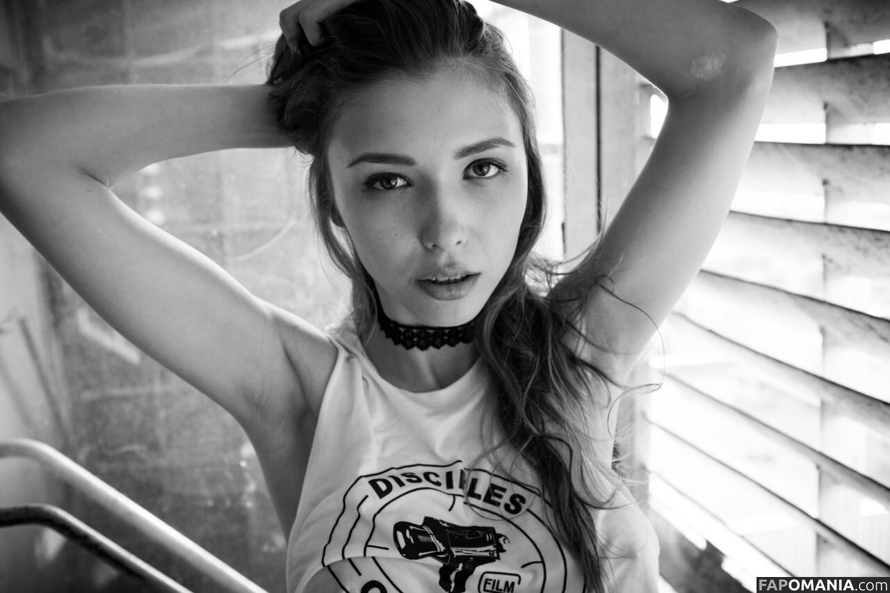 IMilaAzul / Mila Azul / https: / mila.azuul / mila_azul / milaazul Nago OnlyFans  Przeciekłe zdjęcie #1597