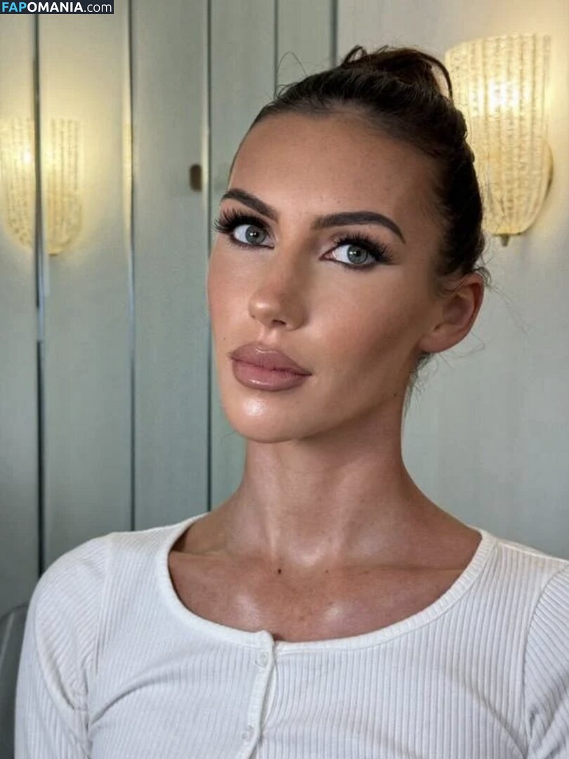 MilaRenee / milarenee_ Nago OnlyFans  Przeciekłe zdjęcie #1