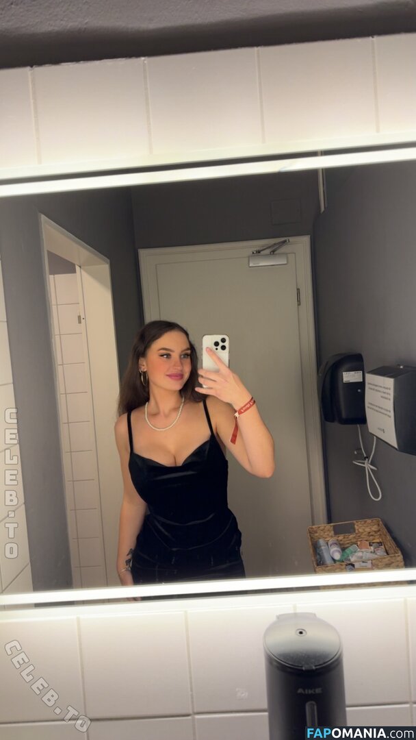 Cesky.chica / Milena Novacek Nago OnlyFans  Przeciekłe zdjęcie #1