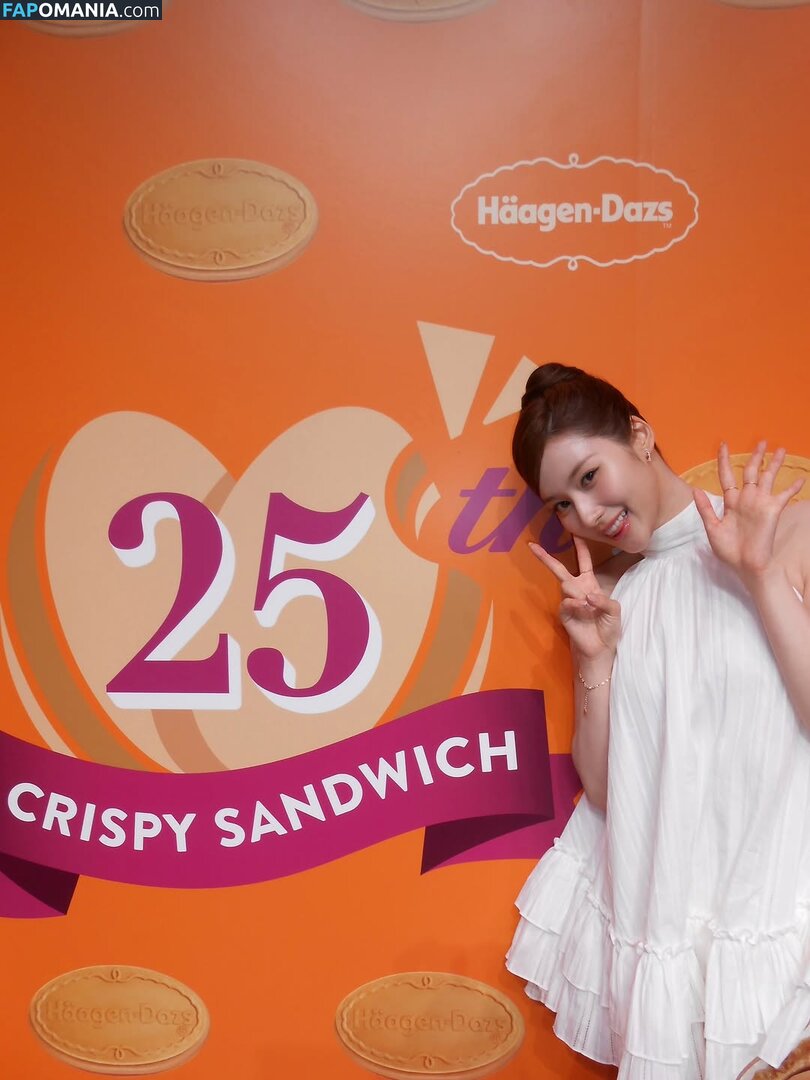 Minatozaki Sana / TWICE / m.by__sana Nago OnlyFans  Przeciekłe zdjęcie #9