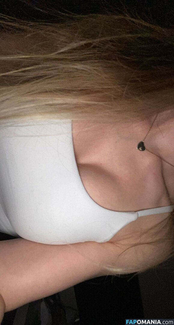 Mira Szalma / https: / mira.004 Nago OnlyFans  Przeciekłe zdjęcie #7