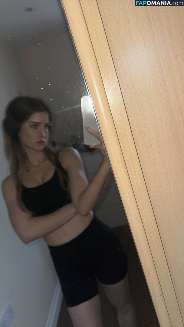 Mira Szalma / https: / mira.004 Nago OnlyFans  Przeciekłe zdjęcie #51