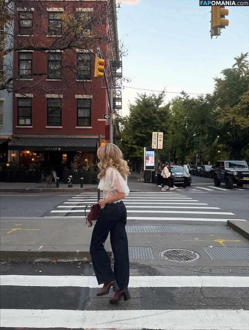 Miranda McKeon / MirandaMckeon / https: / miranda.mckeon Nago OnlyFans  Przeciekłe zdjęcie #3