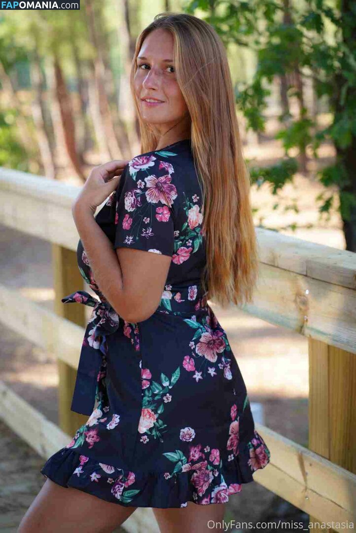 Miss Anastasia / miss_anastasia Nago OnlyFans  Przeciekłe zdjęcie #24
