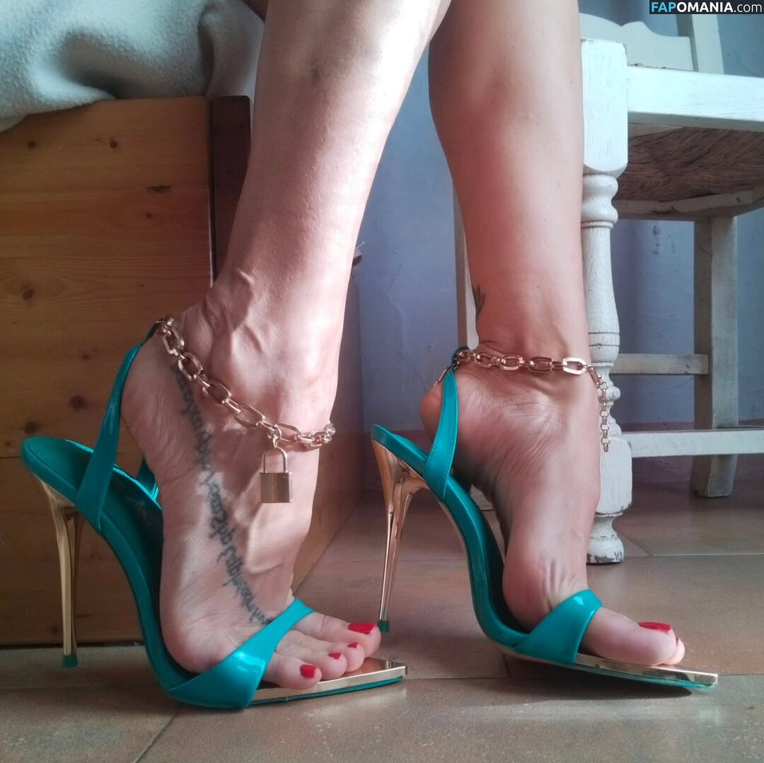 Miss V / miss_v2023 / missv6308 Nago OnlyFans  Przeciekłe zdjęcie #3