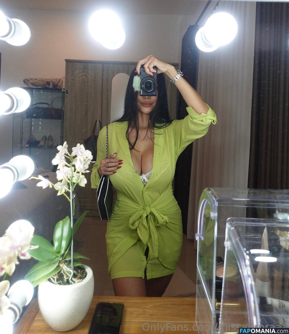 missauroraaa / sassysophyaudaciousaurora Nago OnlyFans  Przeciekłe zdjęcie #8