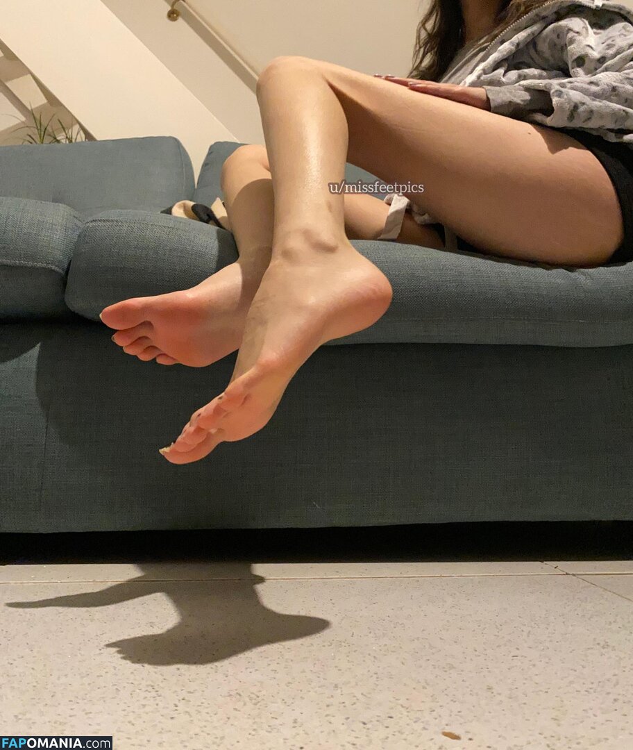 missfeetpics.14 / missfxxtpics Nago OnlyFans  Przeciekłe zdjęcie #3