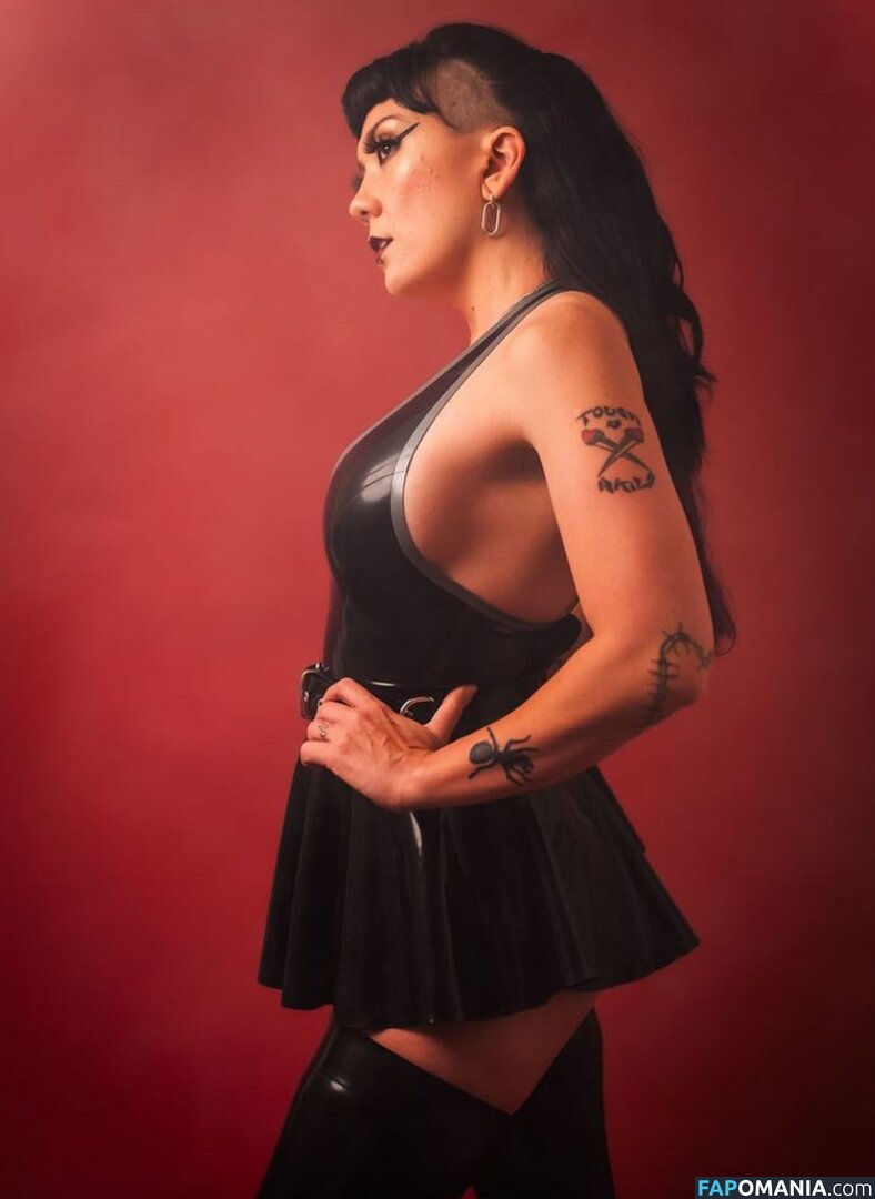 Mistress Poison / MistressPoison2 / MistressPoisonx / https: / iammistresspoison Nago OnlyFans  Przeciekłe zdjęcie #3