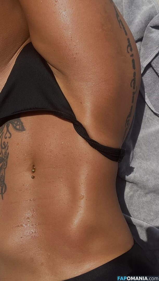 Monika Kinga / monikakinga / monikakingaa Nago OnlyFans  Przeciekłe zdjęcie #1