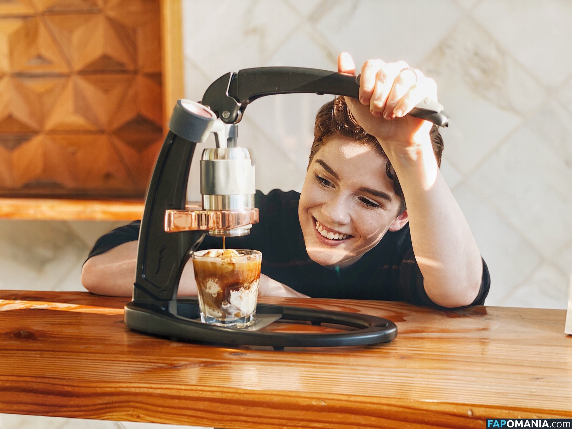  / Morgan Eckroth / MorganDrinksCoffee Nago OnlyFans  Przeciekłe zdjęcie #32