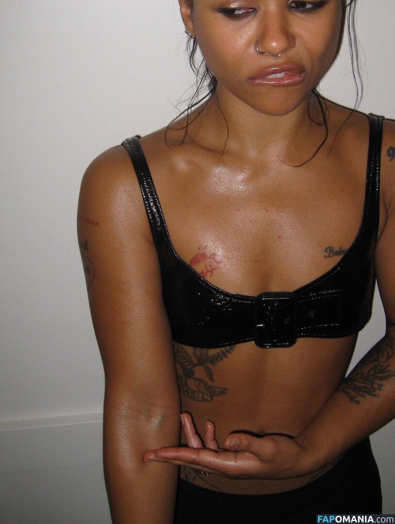 My'hala Herrold / Myha'la / https: / mmyhala Nago OnlyFans  Przeciekłe zdjęcie #10