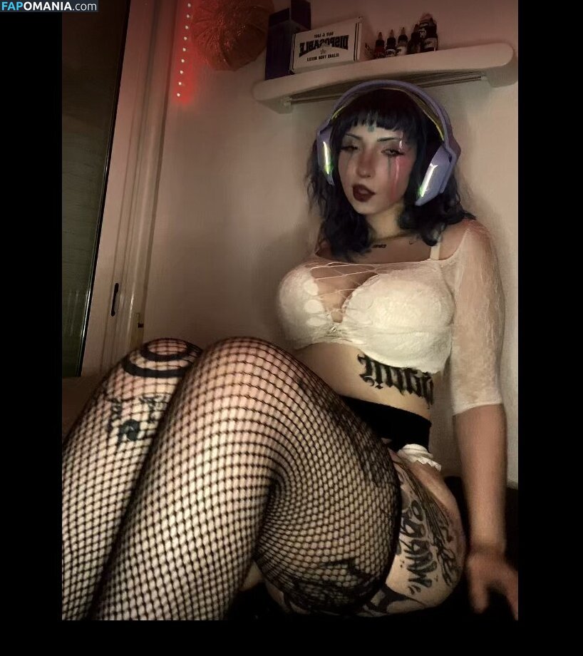 Naaawiwiii / naw.inkk / nawi59305 / nawiwi.art / nawiwii.reels / nawwiwiii Nago OnlyFans  Przeciekłe zdjęcie #2