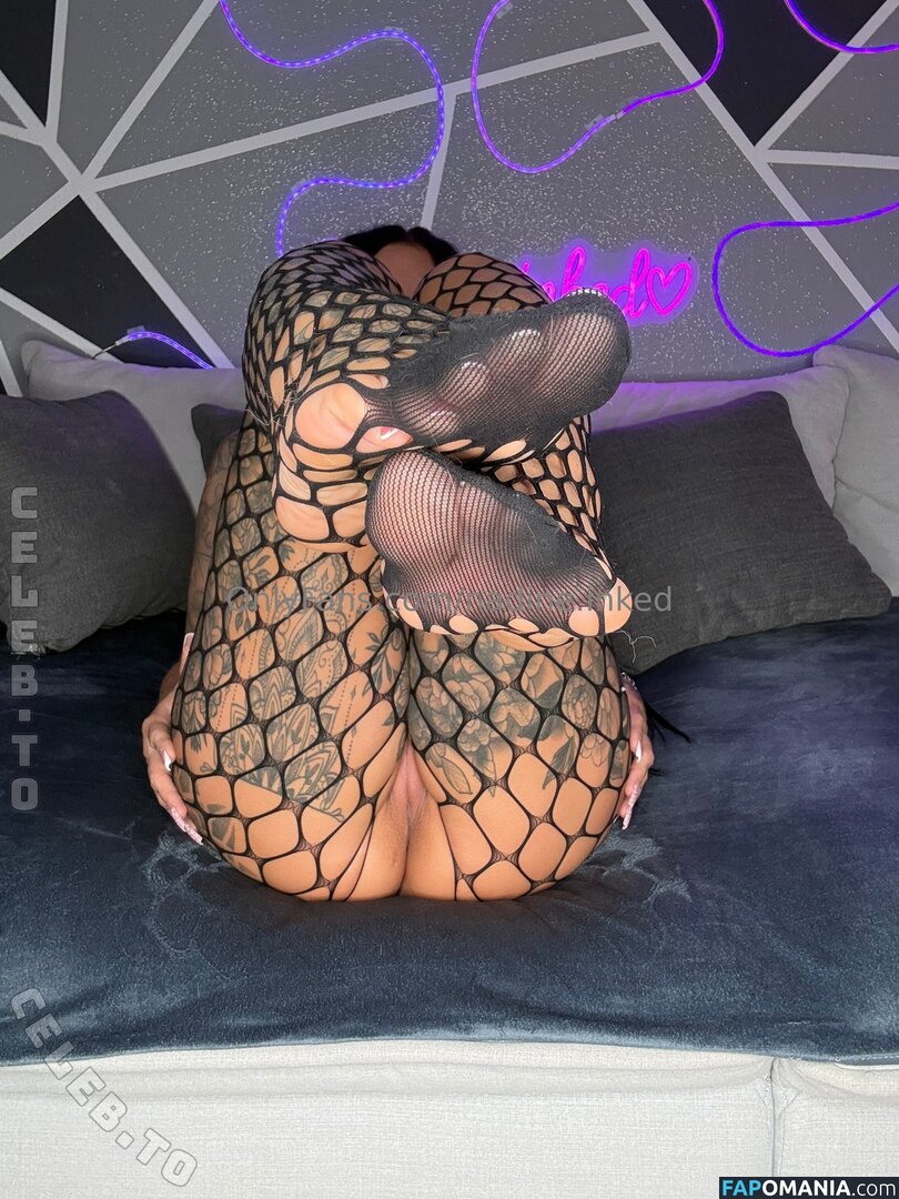 Nadine.inked / https: Nago OnlyFans  Przeciekłe zdjęcie #2