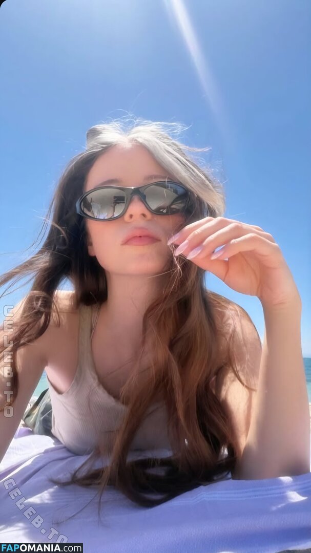 nadinebreaty Nago OnlyFans  Przeciekłe zdjęcie #1