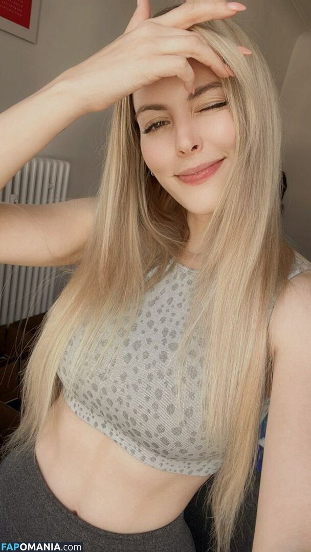 Nadyasonika Nago OnlyFans  Przeciekłe zdjęcie #240