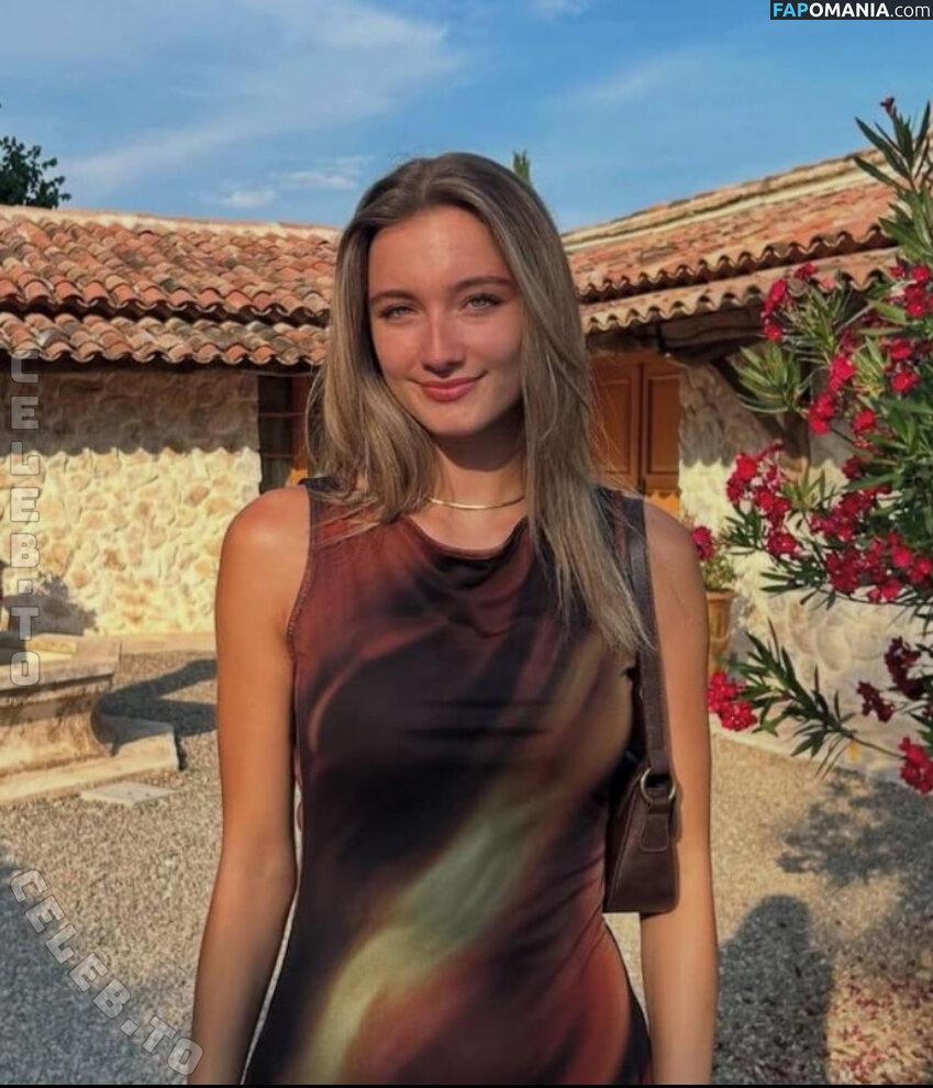 Nanou Asmr / nanou.philips / nanouphilips Nago OnlyFans  Przeciekłe zdjęcie #1