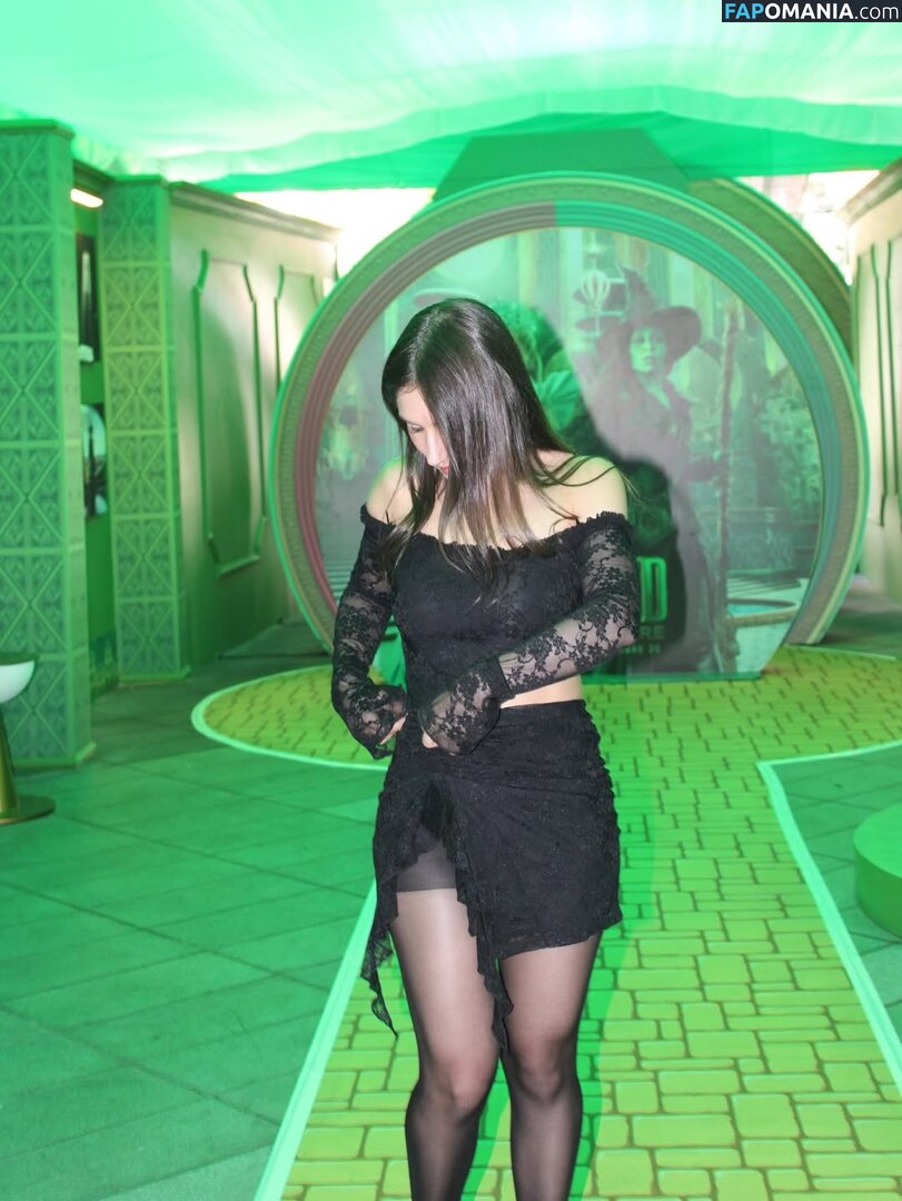 Nashla / Nashlabogaert__ / https: / nashla22 Nago OnlyFans  Przeciekłe zdjęcie #6