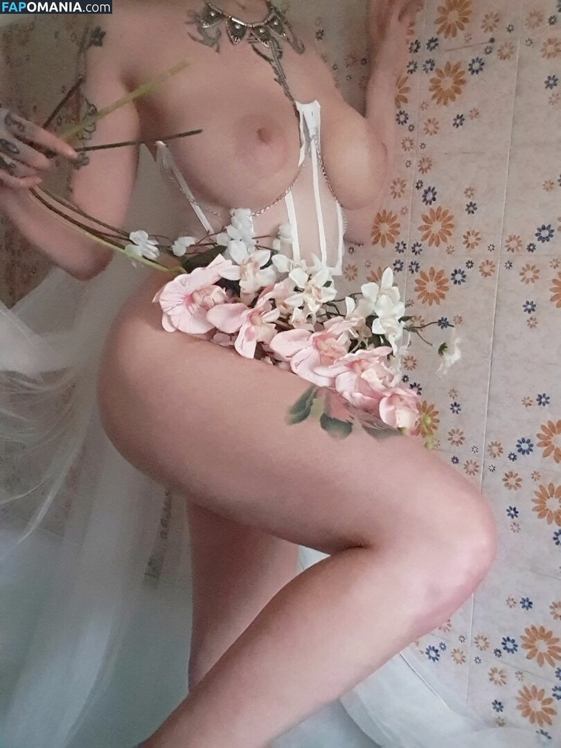 NausicaaRondina Nago OnlyFans  Przeciekłe zdjęcie #22