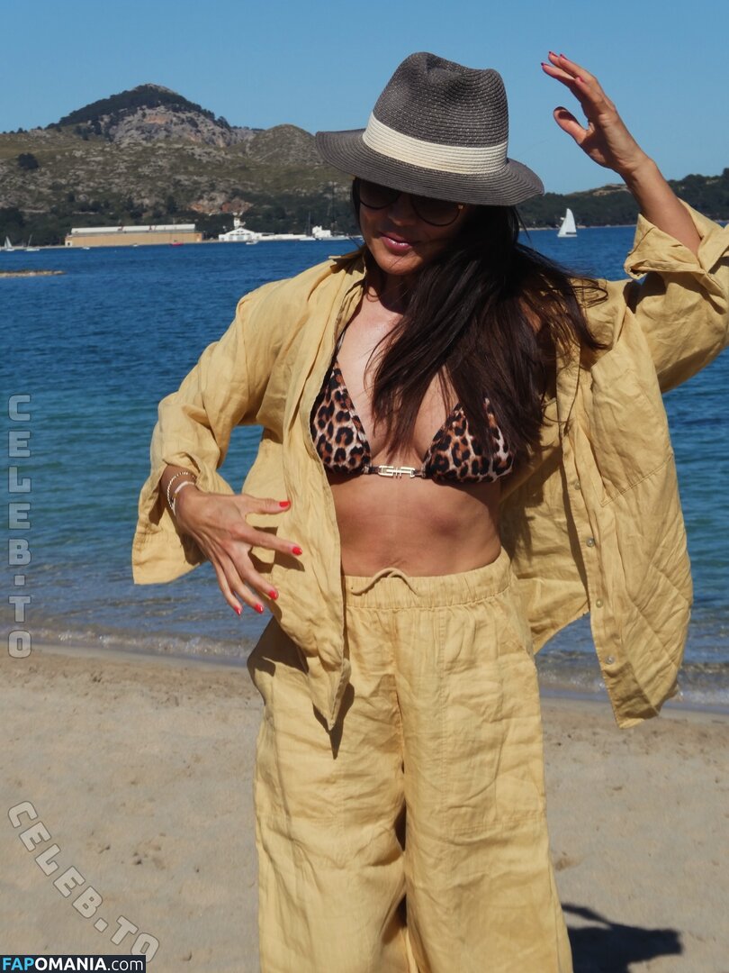 Nazan Eckes / nazaneckes Nago OnlyFans  Przeciekłe zdjęcie #5