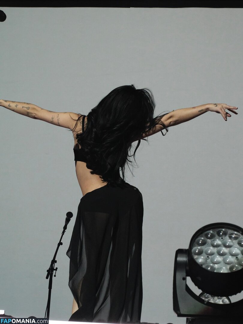 Nessa Barrett / Nessaabarrett / https: / nessabarrett Nago OnlyFans  Przeciekłe zdjęcie #105