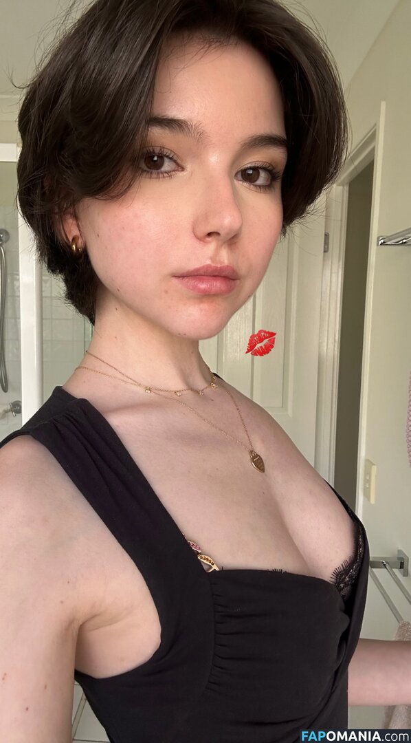Newinsight / abbeys_here / newinsight_ Nago OnlyFans  Przeciekłe zdjęcie #10