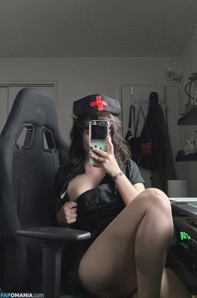 Nicolechka / chaelerose / https: Nago OnlyFans  Przeciekłe zdjęcie #1