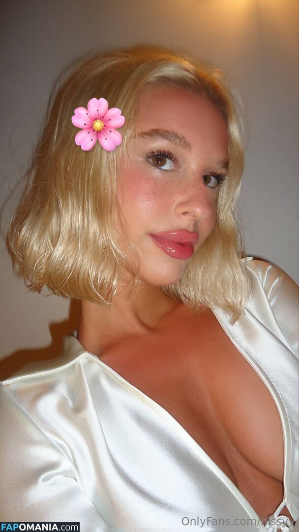 arisnsnn / hhiddengem / nissyy / thewhiskeymol Nago OnlyFans  Przeciekłe zdjęcie #4