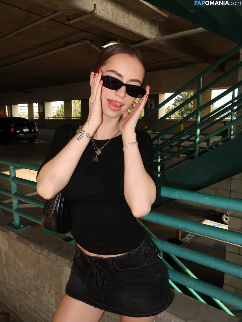 Katelyn Elizabeth / katelynelizabeth / nnayetakk Nago OnlyFans  Przeciekłe zdjęcie #35