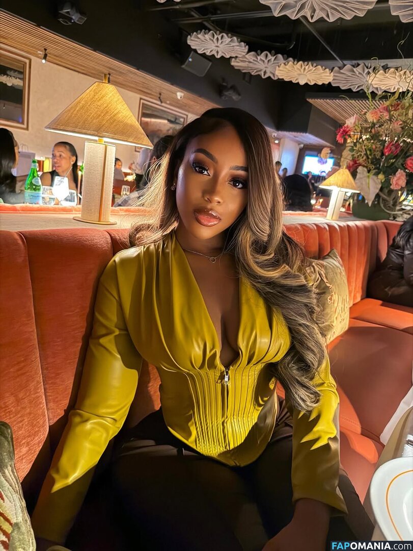 Nneka / _KissAndBlush / https: / whoisnneka Nago OnlyFans  Przeciekłe zdjęcie #3