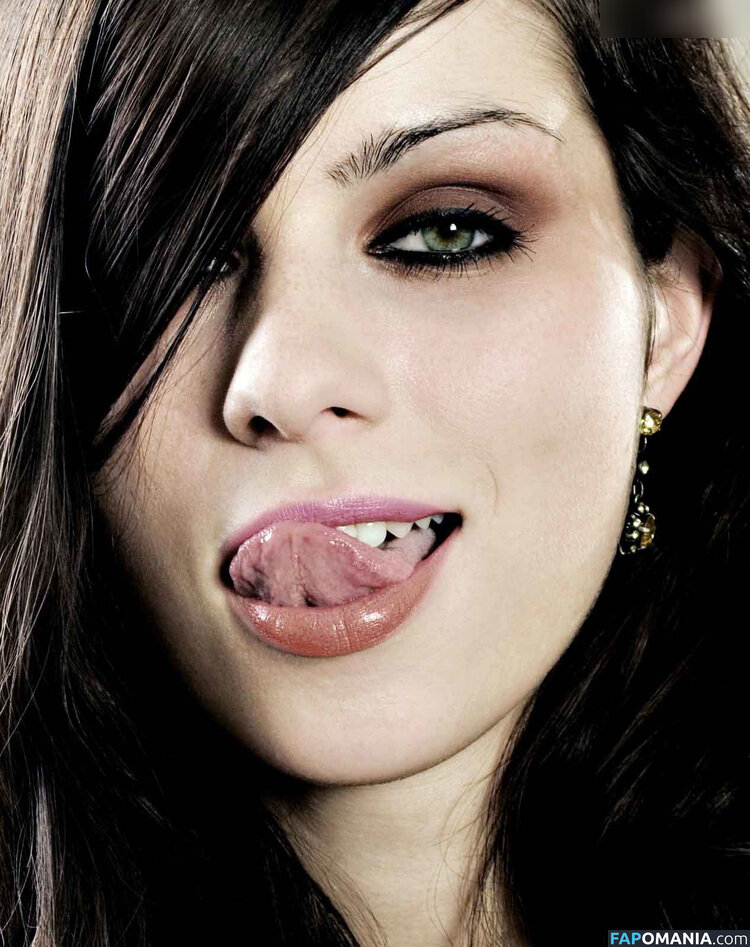 Nora Tschirner / normatschernau Nago OnlyFans  Przeciekłe zdjęcie #2