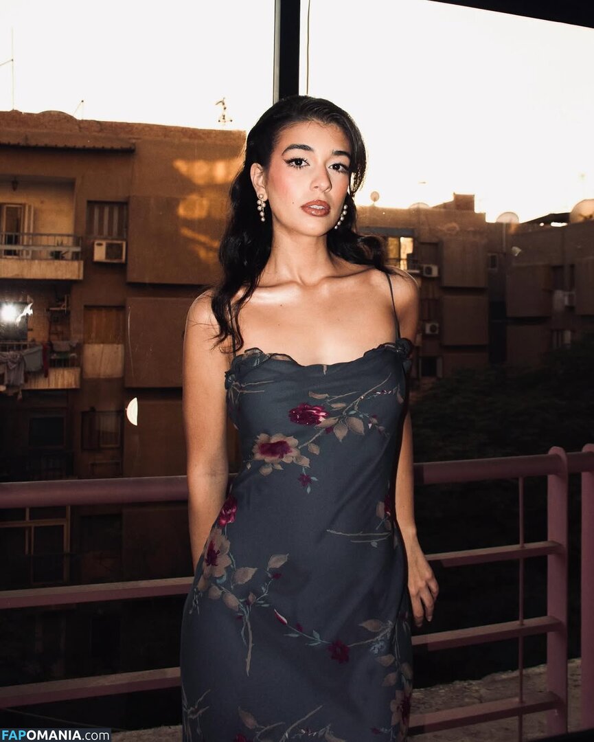 Nourine Abouseada / https: / nourineabouseada Nago OnlyFans  Przeciekłe zdjęcie #7